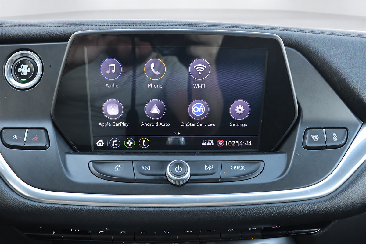 Used 2020 Chevrolet Blazer LT FWD image 34