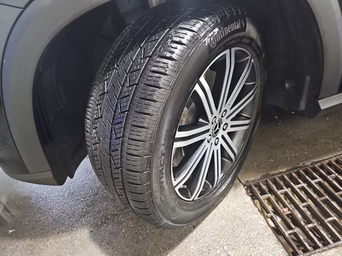 Used 2024 Mercedes-Benz GLE 450 4MATIC image 34