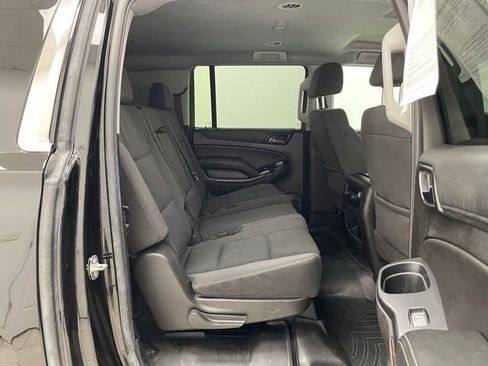 Used 2018 Chevrolet Suburban LS AWD/4WD image 15