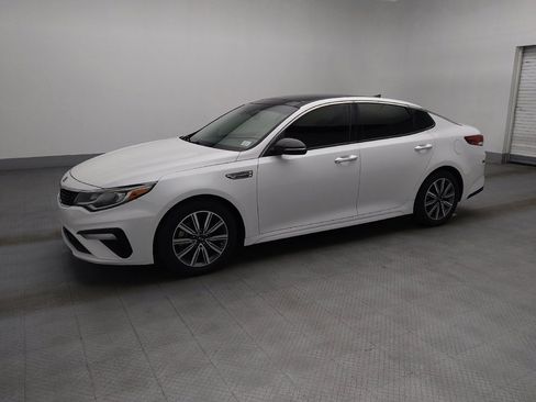 Used 2019 Kia Optima EX w/ EX Premium Package FWD image 2