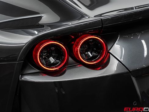 Used 2022 Ferrari 812 GTS image 21