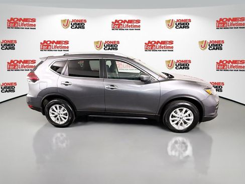 Used 2019 Nissan Rogue SV AWD/4WD image 16