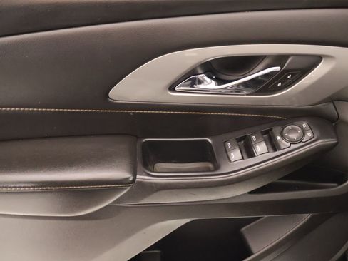 Used 2021 Chevrolet Traverse LS FWD image 15