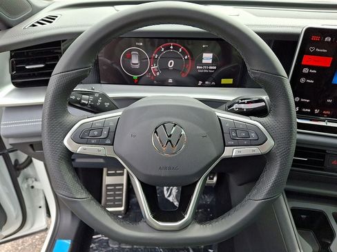 New 2026 Volkswagen Tiguan SE R-Line AWD/4WD image 15