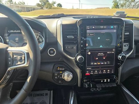 Used 2025 RAM 1500 Laramie w/ Sport Appearance Package AWD/4WD image 17