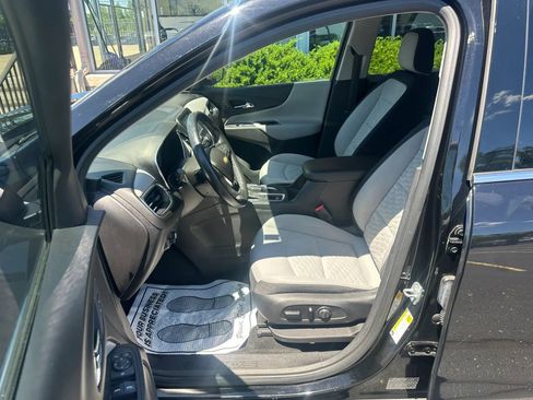 Used 2018 Chevrolet Equinox LT FWD image 11