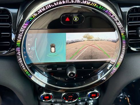 Used 2024 MINI Cooper SE image 32