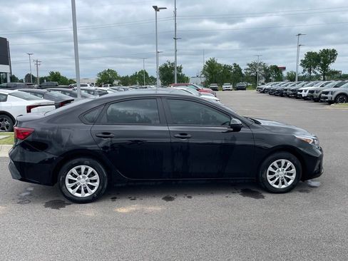 Certified 2023 Kia Forte LX FWD image 8