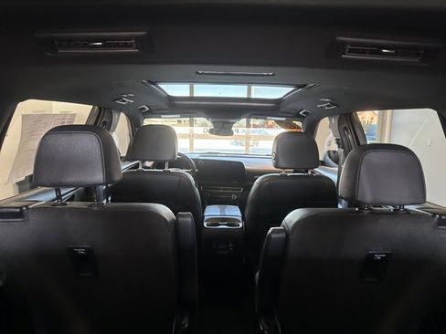 Used 2024 Chevrolet Traverse Z71 image 36