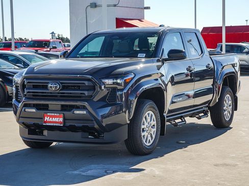 New 2026 Toyota Tacoma SR5 image 3