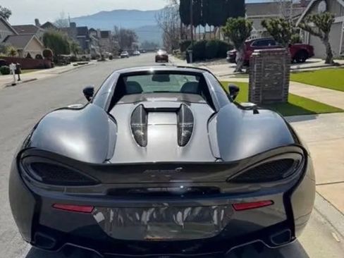 Used 2019 McLaren 570S Spider RWD image 8