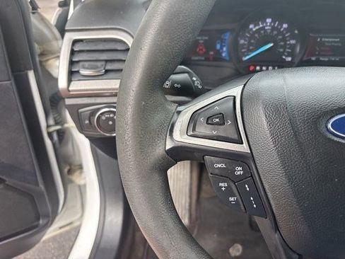 Used 2019 Ford Fusion SE image 17
