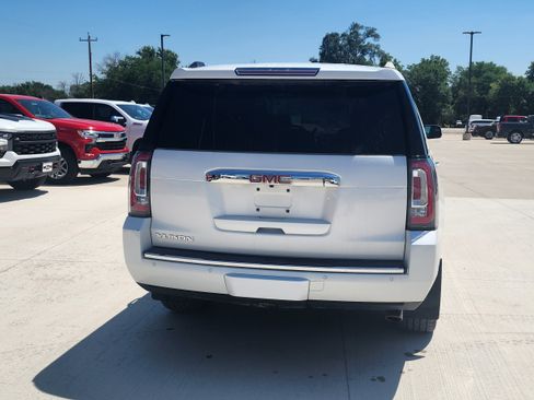 Used 2019 GMC Yukon Denali w/ Denali Ultimate Package AWD/4WD image 6