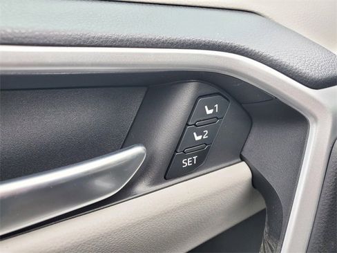 New 2025 Toyota RAV4 XLE Premium image 17