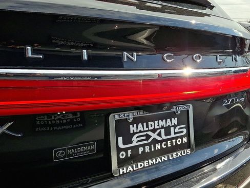 Used 2018 Lincoln MKX Reserve w/ Driver Assistance Package AWD/4WD image 31