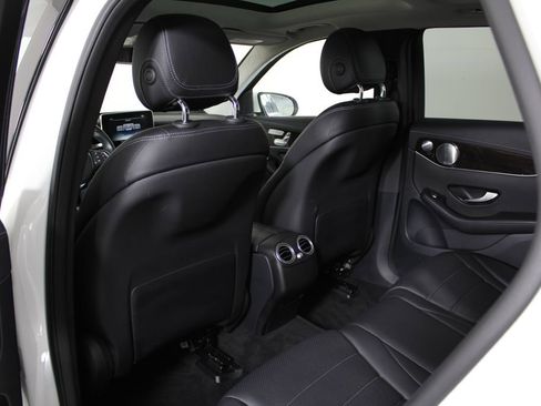 Used 2016 Mercedes-Benz GLC 300 4MATIC image 33