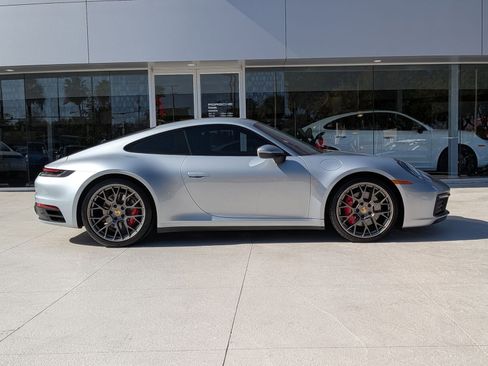 Used 2020 Porsche 911 Carrera S image 8