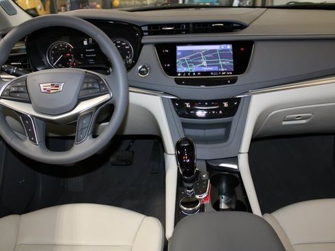 New 2025 Cadillac XT5 Premium Luxury image 13