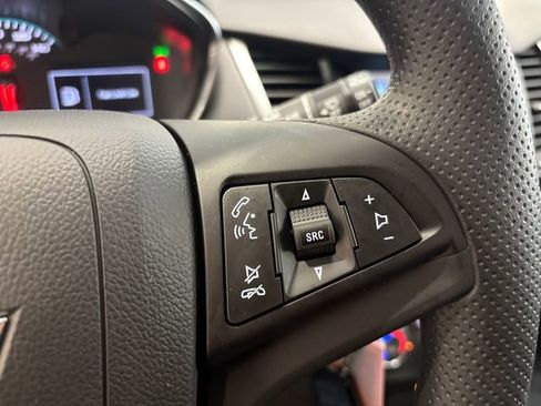 Used 2018 Chevrolet Trax LS image 15