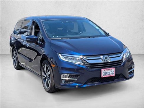 Used 2019 Honda Odyssey Elite image 3