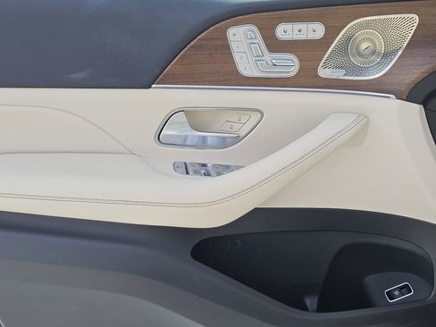 Used 2024 Mercedes-Benz GLE 350 4MATIC image 24