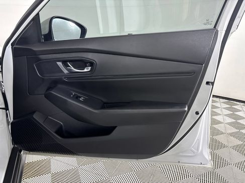 Used 2023 Honda Accord EX image 26