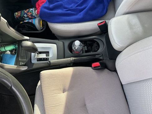 Used 2015 Subaru Forester 2.5i Premium w/ All-Weather Package image 16