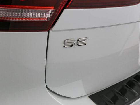 Certified 2024 Volkswagen Tiguan SE R-Line AWD/4WD image 13