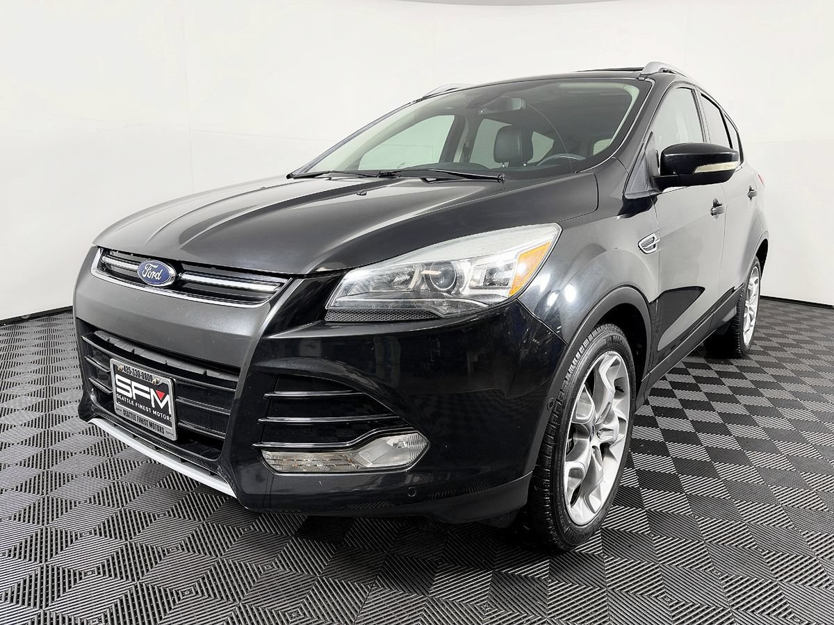 Used 2014 Ford Escape Titanium w/ Equipment Group 401A AWD/4WD image 3