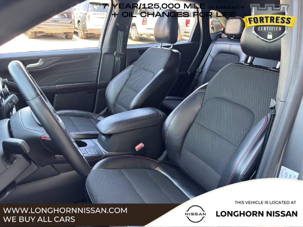 Used 2025 Ford Escape ST-Line Select AWD/4WD image 16