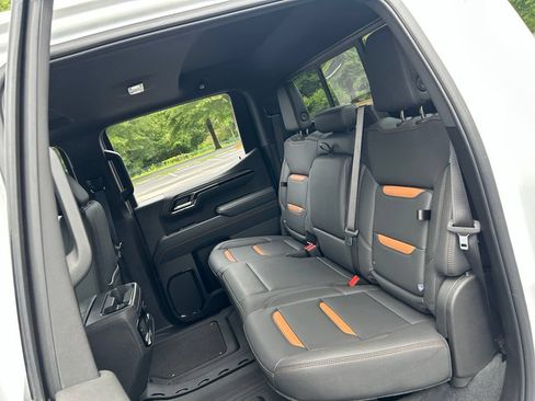 Used 2025 GMC Sierra 1500 AT4 w/ AT4 Premium Package AWD/4WD image 49