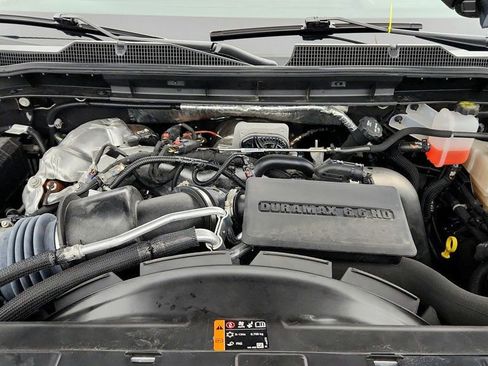 Used 2024 Chevrolet Silverado 2500 LT w/ Z71 Off-Road Package image 27