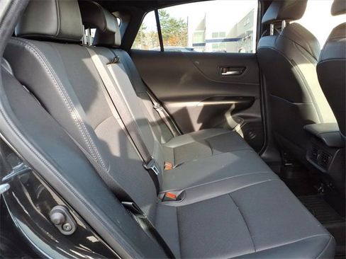 Used 2022 Toyota Venza Limited w/ Advanced Technology Package image 7