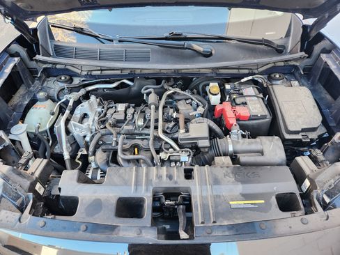 Used 2025 Nissan Kicks SV image 28