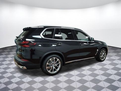 New 2026 BMW X5 xDrive50e w/ Climate Comfort Package image 8