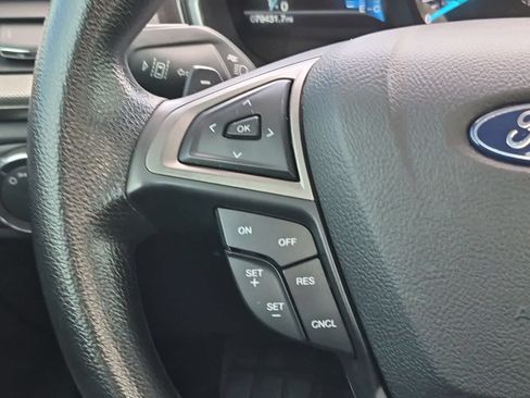 Used 2020 Ford Fusion SE AWD/4WD image 24