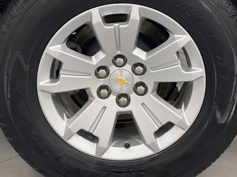 Used 2022 Chevrolet Colorado LT w/ Fleet Safety Package image 51