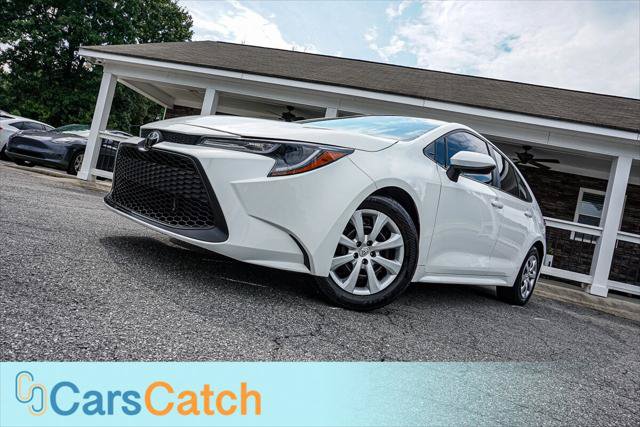 Used 2021 Toyota Corolla LE FWD image 3