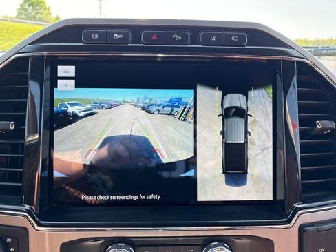 Used 2022 Ford F250 King Ranch w/ King Ranch Ultimate Package AWD/4WD image 18
