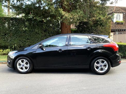Used 2014 Ford Focus SE image 4