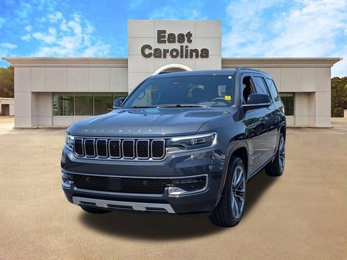 Certified 2025 Jeep Wagoneer Series III w/ Premium Group I AWD/4WD image 7