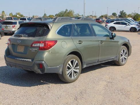 Used 2018 Subaru Outback 3.6R Limited AWD/4WD image 4