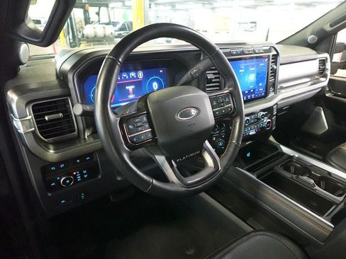 Used 2024 Ford F350 Platinum w/ Tremor Off-Road Package AWD/4WD image 27