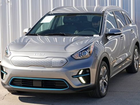 Used 2022 Kia Niro EX w/ Cold Weather Package image 45