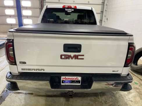 Used 2018 GMC Sierra 1500 SLT w/ SLT Premium Package image 14
