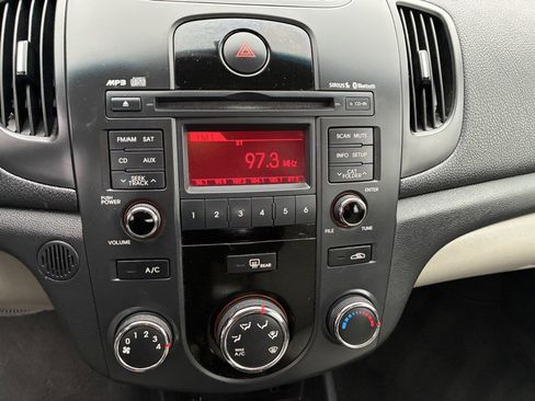 Used 2012 Kia Forte EX image 10