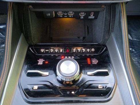 Used 2023 Jeep Grand Wagoneer L Series III w/ Rear Seat Video Group 1 image 38