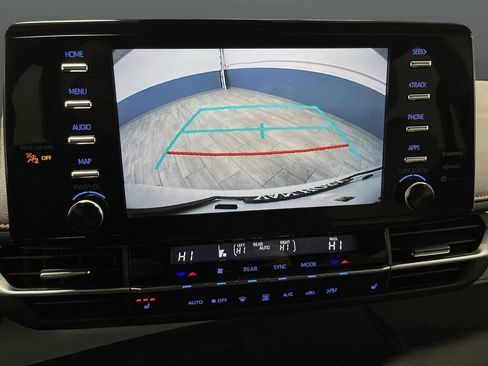 Used 2024 Toyota Sienna XSE image 11