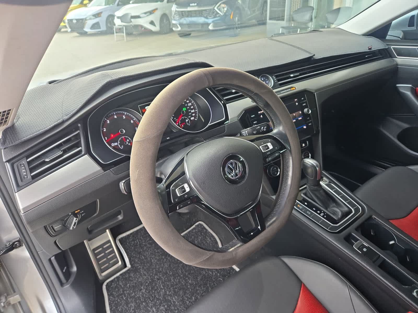 Used 2020 Volkswagen Arteon SE FWD image 10