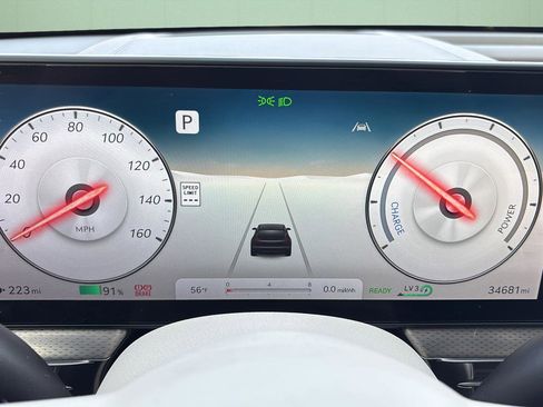 Certified 2023 Genesis GV60 Advanced image 29